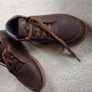 Forsake Phil Chukka mens brown leather boots. Mint condition. Size 8.5